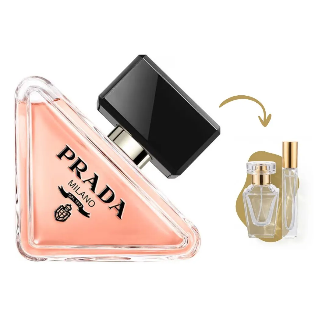 Frasco spray de decant do perfume feminino Prada Paradoxe Eau de Parfum com borrifador metálico da loja Aura Parfum.